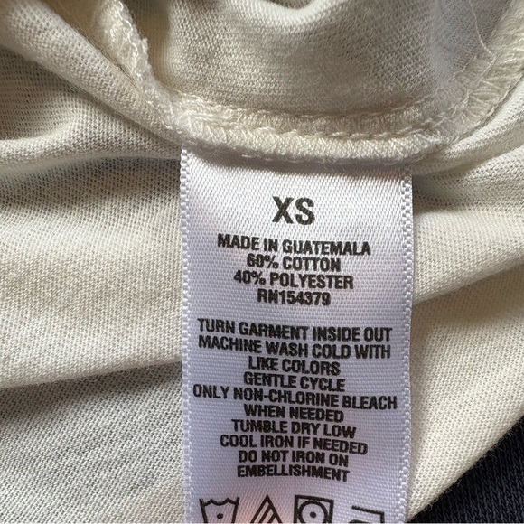 Aeropostale Classic Crew Short Sleeve NYC 1987 Graphic Tee Size XS - Picture 6 of 6